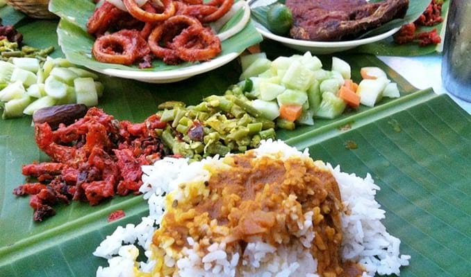 √ 20 Makanan Khas Malaysia yang Terkenal & Halal