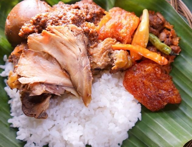  Sebutkan  Makanan  Khas  Daerah  Yang Ada Di Indonesia 